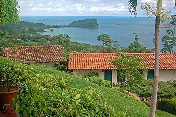 Leaving the Arenal zone, we head to the Pacific Coast where we stay ... Leaving the Arenal zone, we head to the Pacific Coast where we stay ...