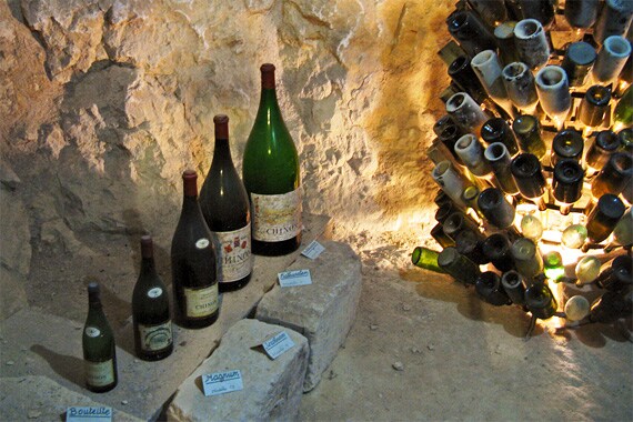 Experience for yourself the great French winemaking tradition in the caves at Champigny before ending your tour in the city of Saumur.