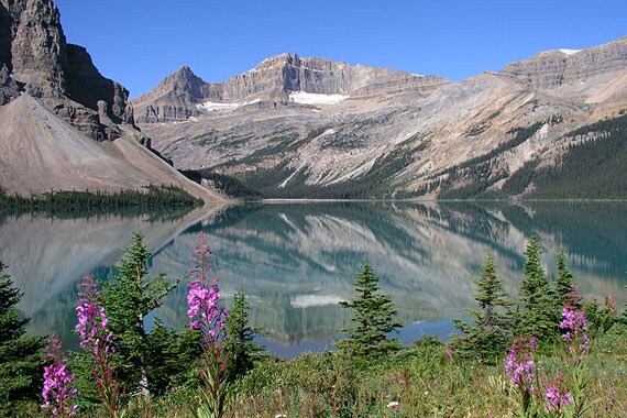 Nature is at its best on our Canadian Rockies hiking holiday.