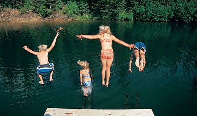 Canadian Mountain Holidays Family Heli-Hiking Canadian Mountain Holidays Family Heli-Hiking