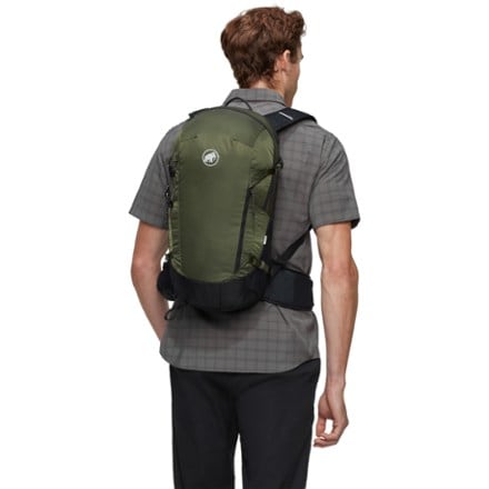 Mammut Lithium 20 Pack - Men's 6