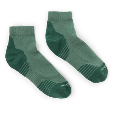 REI Co-op Flash COOLMAX Ultralight Quarter Socks 1