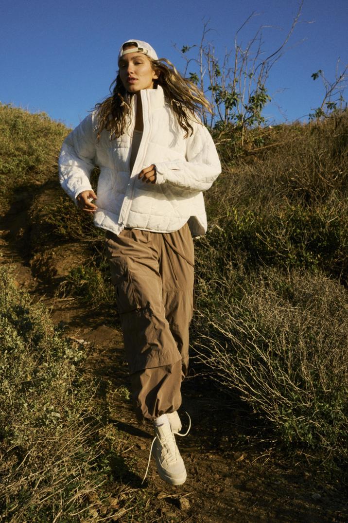 Location Image for Pippa Packable Puffer Insulated Jacket - Women's