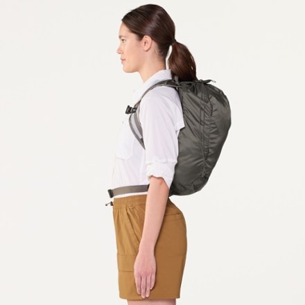 REI Co-op Flash 18 Pack 2