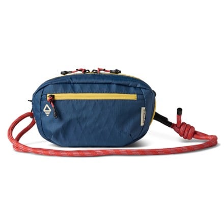 Nomadix Traveler Tech Sling Bag 0