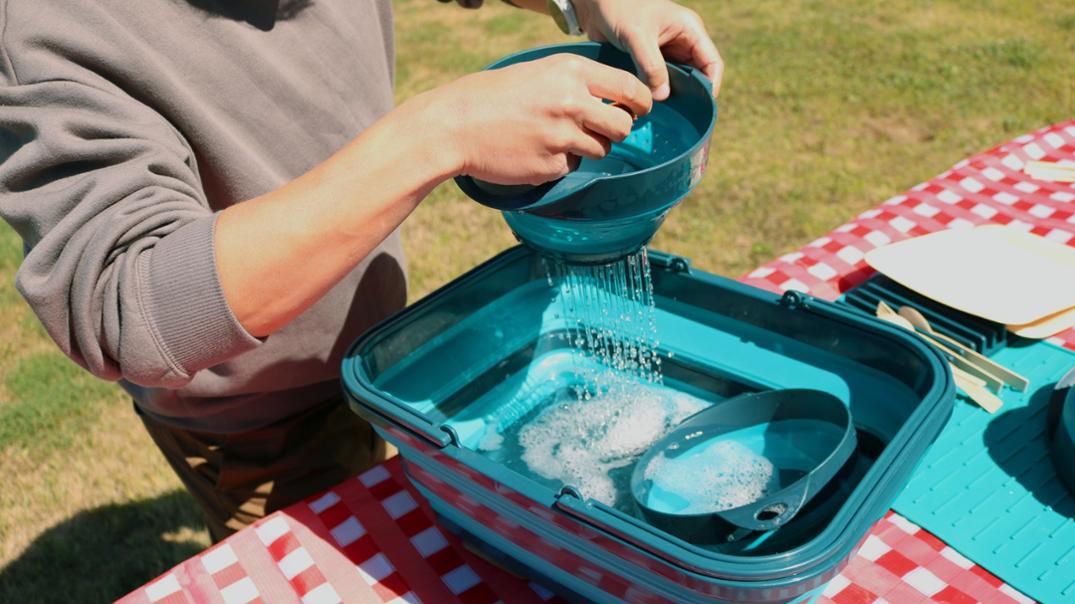 Location Image for Flat Pack Collapsible Sink - 16 L
