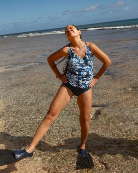 Location Image for Luna Reversible V-Neck Tankini Swimsuit Top - Women's