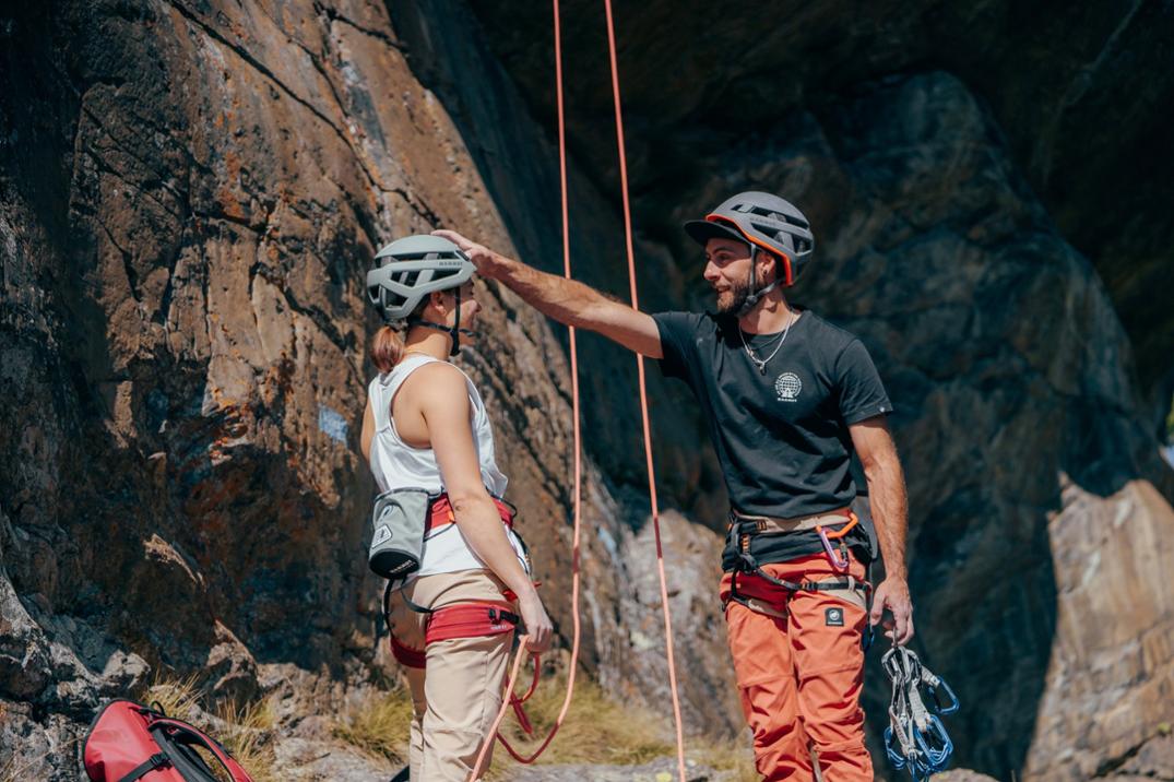 Location Image for Crag Sender Helmet