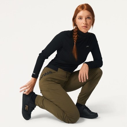 Mons Royale Diversion Merino Trail Bike Pants - Women's 3