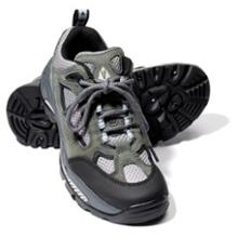 Vasque Breeze Low Cross-Training Shoes - Women's