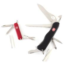 Swiss Army One-Hand Trekker/Classic SD Combo Knife Set