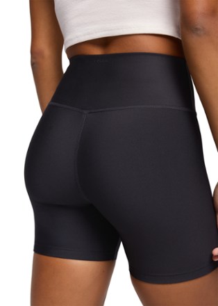Sculpt Biker Shorts - Women's