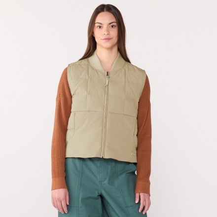 Campwell Quilted Down Vest - Women's
