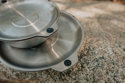 Magware Magnetic Bowls and Plates