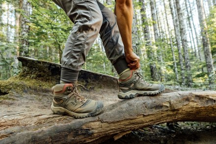 Ridge Flex Mid Waterproof Hiking Boots - Women's