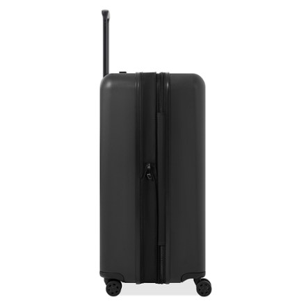 Meridian 29" Wheeled Luggage