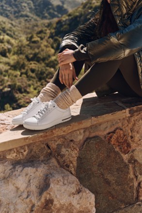 Bend Sneakers - Women's