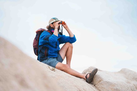 x Cotopaxi 8 x 25 Binocular Bundle
