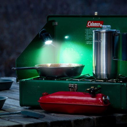 Radiant 170 Rechargeable Task Light