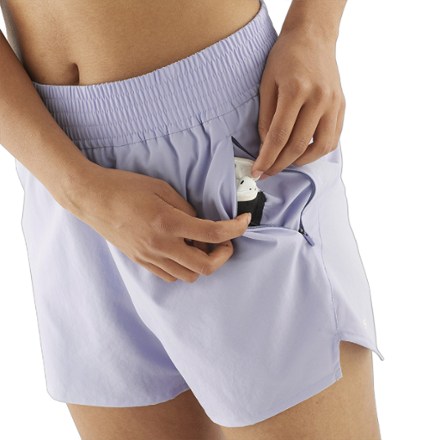 SHKout Core 4" Shorts - Women's