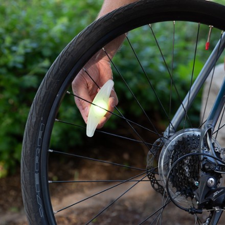 SpokeLit LED Wheel Light with Disc-O Select