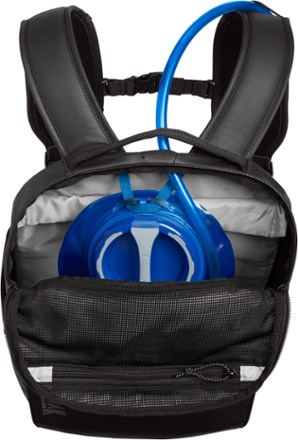 M.U.L.E. Commute 22 Hydration Pack - Men's