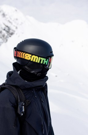 Squad MAG ChromaPop Snow Goggles with gogglesoc