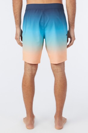 Hyperfreak Heat Fade 19" Board Shorts - Men's
