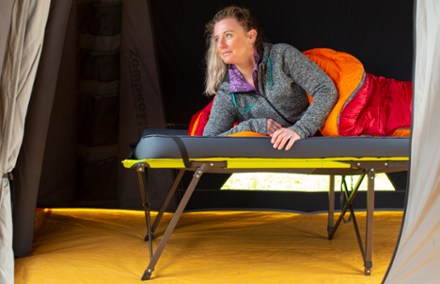 Monstamat King Single Air Mattress