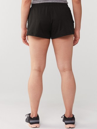 Halo Performance Shorts - Women's