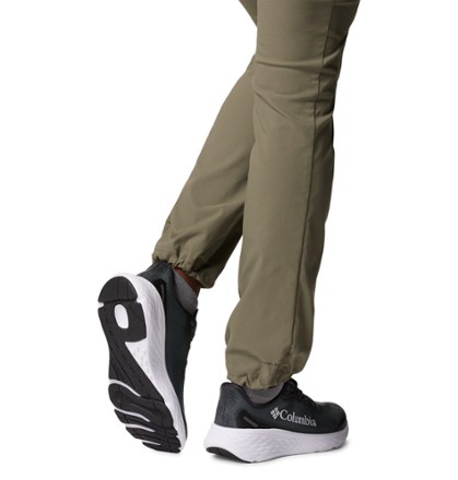 Konos Featherweight Road-Running Shoes - Women's