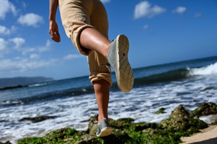 Loyak Water Shoes - Women's