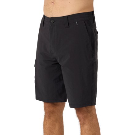 TRVLR Cargo 20" Hybrid Shorts - Men's