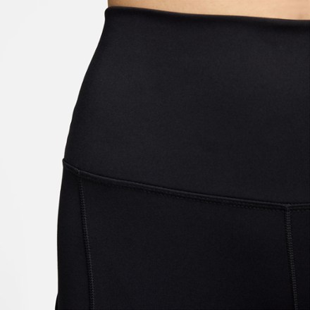One High-Waisted 7/8 Leggings with Pockets - Women's
