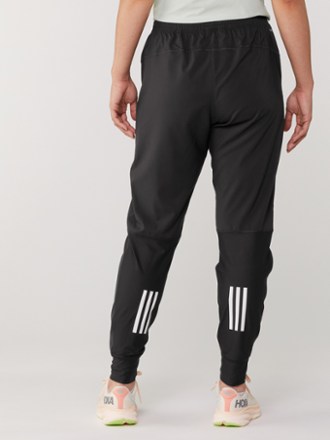Own The Run Base Pants - Women's