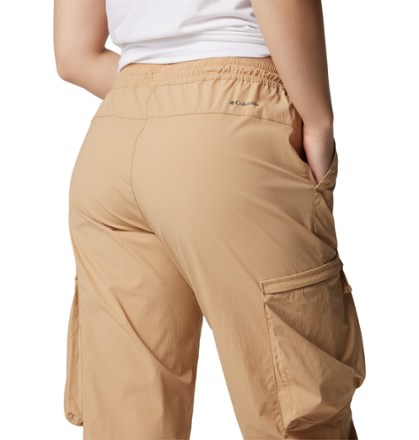 Boundless Trek Cargo Pants - Women's