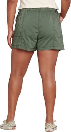 Boundless Hike Shorts - Women's