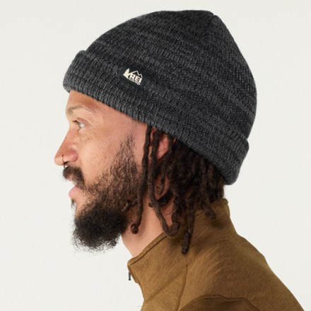 Logo Beanie