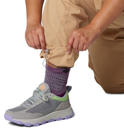Boundless Trek Cargo Pants - Women's