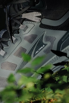 Lone Peak 9 Waterproof Mid Hiking Boots - Men's