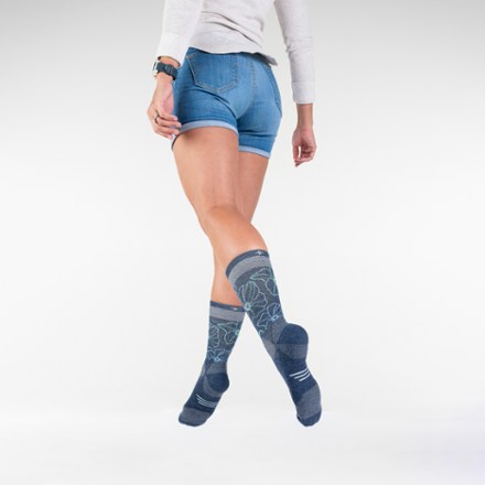 Petal Power Compression Crew Socks - Women's