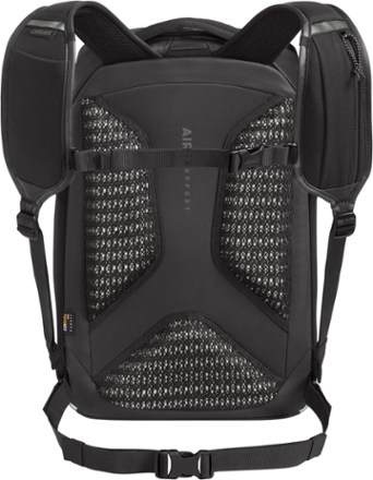 M.U.L.E. Commute 22 Hydration Pack - Men's