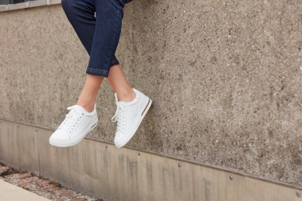 Bend Sneakers - Women's