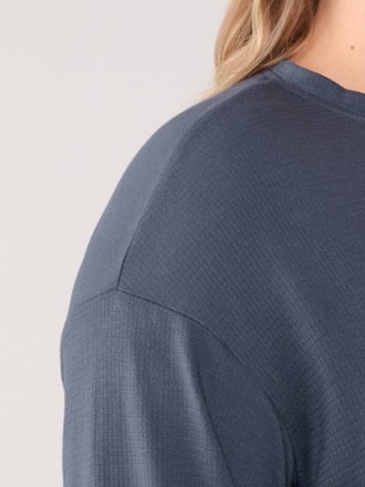 Trailsmith Henley Shirt - Women's