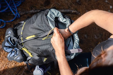 Persist 30 L Endless Promise All-Adventure Pack - Women's