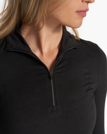 Halo Essential Half-Zip Pullover - Women's