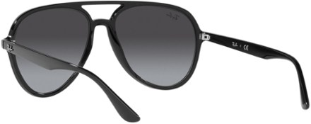 RB4376 Classic Pilot Sunglasses