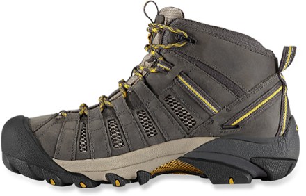 Voyageur Mid Hiking Boots - Men's