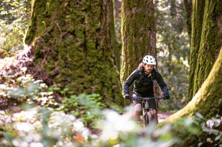 M.U.L.E. 12 Hydration Pack