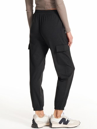 Boyfriend Cargo Joggers - Women's